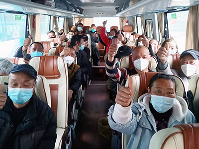 遂宁老乡，，，，，，我们接你回家！——新疆、西藏疫区返遂职员转运纪实