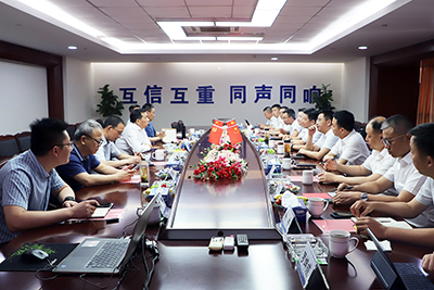 交流互鉴  共促生长——腾博汇游戏官方网站运业集团董事长李元鹏带队前往常运集团对标交流