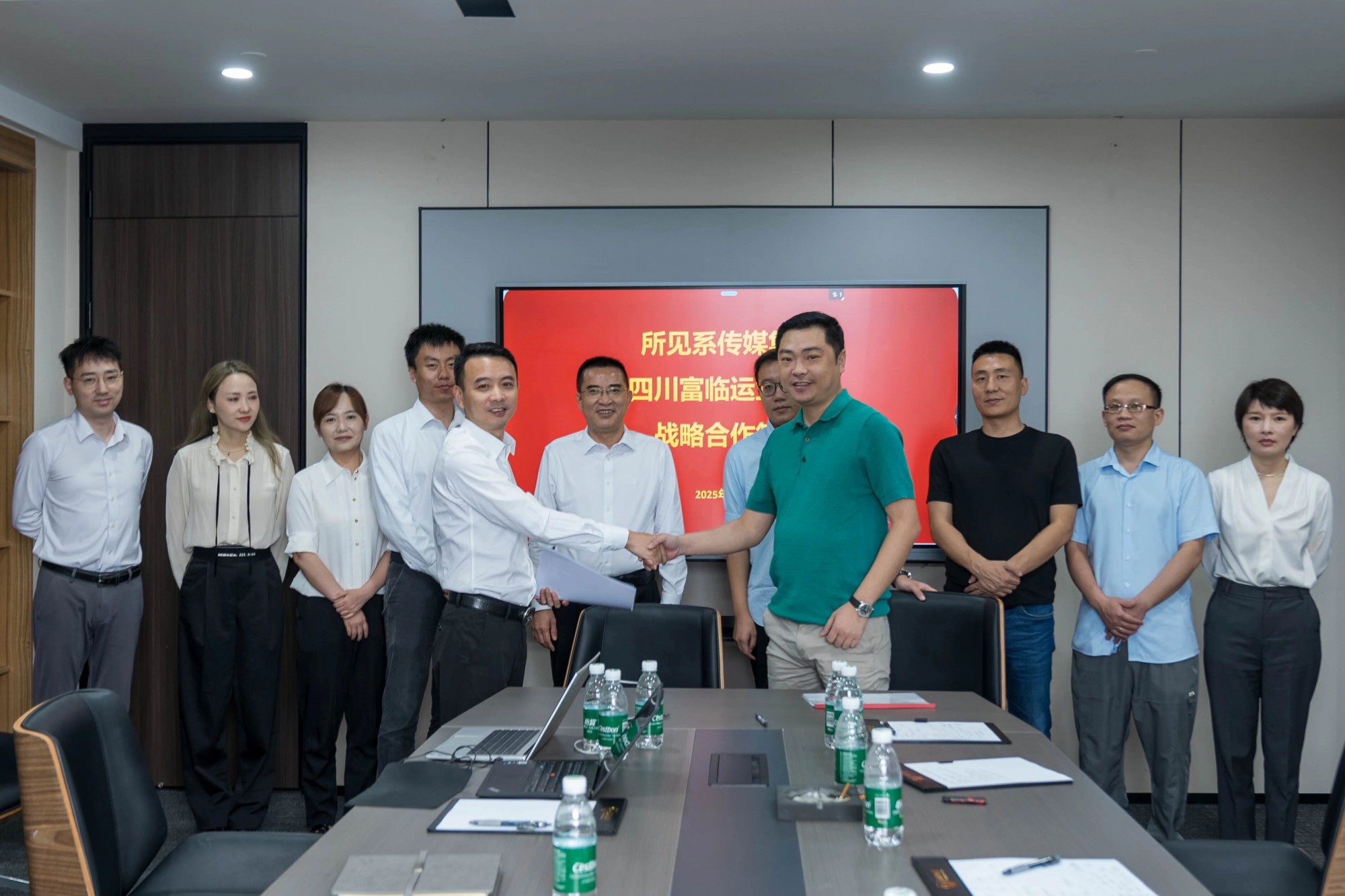 a1816e6dc261c21c9bc805c2bbf7aedb